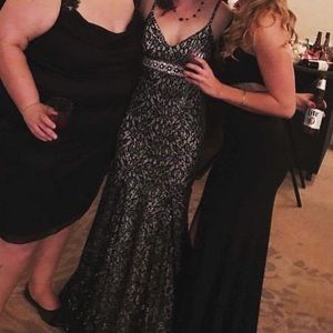 Lace, mermaid-style ball gown